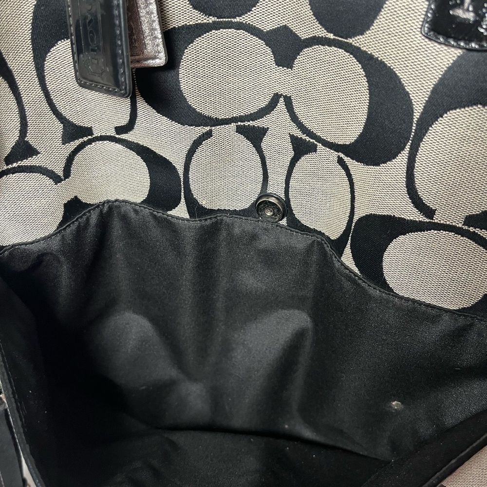 Coach Signature Foldover Tote H1380-F23304 - Picture 6 of 14